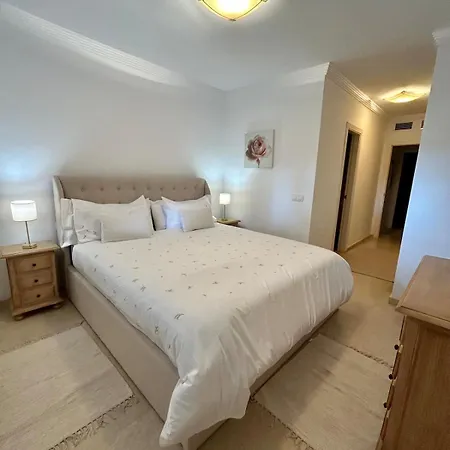 Lejlighed Newly Furnished Elviria Marbella