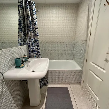 Newly Furnished Elviria Апартаменты *