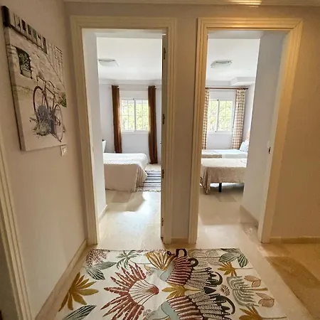 Newly Furnished Elviria Апартаменты Марбелья