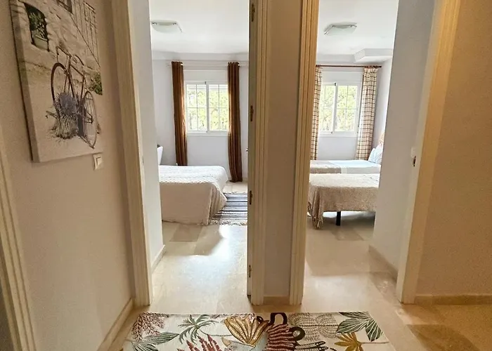 Newly Furnished Elviria شقة ماربيا